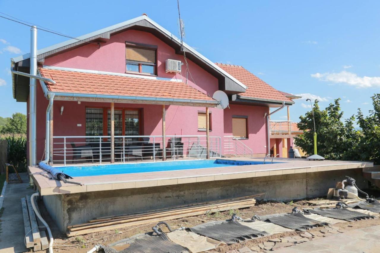 Vila Viktori Pirot Exteriör bild