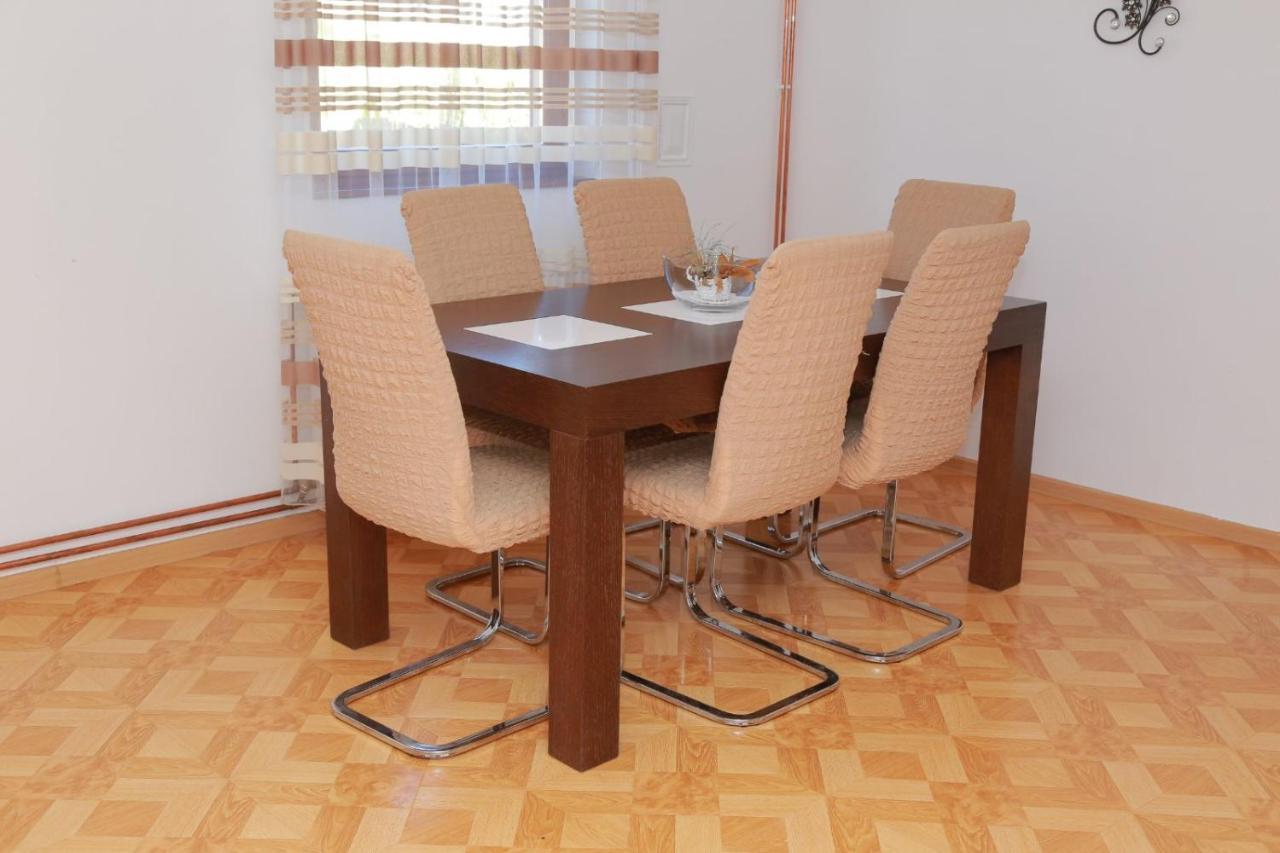 Vila Viktori Pirot Exteriör bild